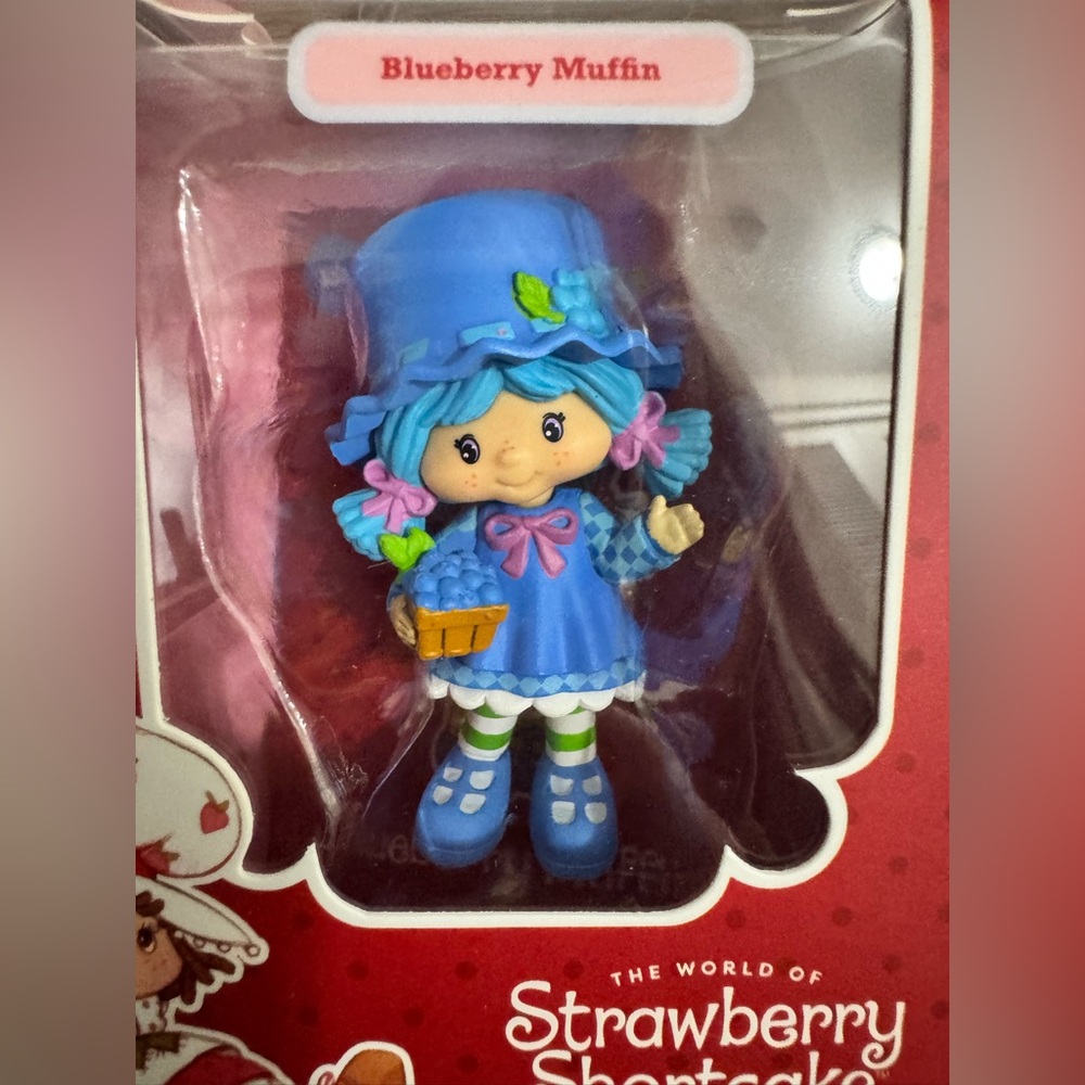 Strawberry Shortcake Mini Figure Set🍓 - Picture 7 of 8